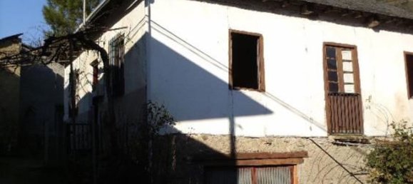 3 bedrooms House in Toral de los Vados, Spain No. 120707 2