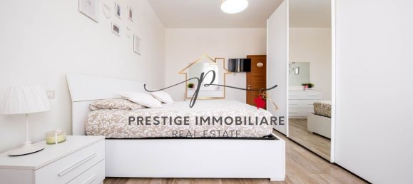 3 rooms Apartment in Livorno, Italy No. 219965 50