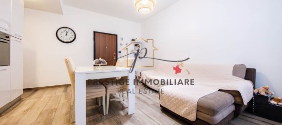 3 rooms Apartment in Livorno, Italy No. 219965 11