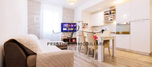 3 rooms Apartment in Livorno, Italy No. 219965 17