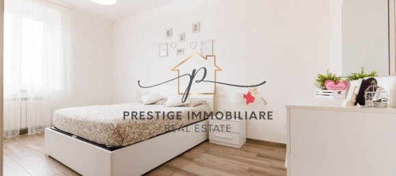 3 rooms Apartment in Livorno, Italy No. 219965 10