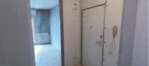 2-salle Appartement à Bollate, Italy No. 59939 4