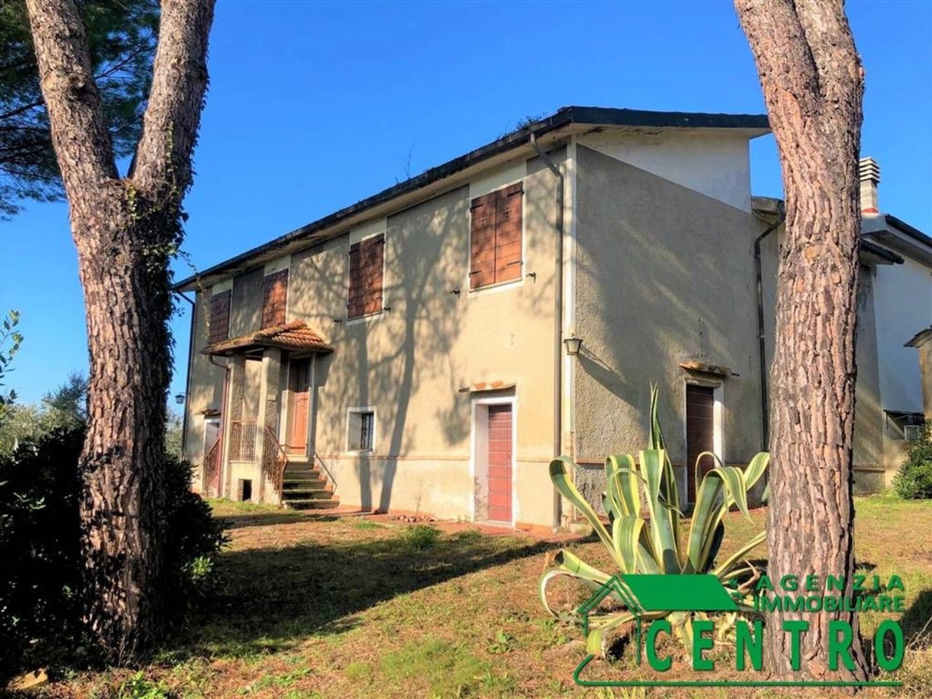 Casa de 10 divisões em Certaldo, Italy N.º 212689