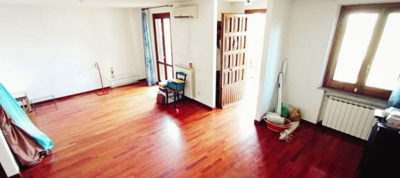 Casa de 8 divisões em Foiano della Chiana, Italy N.º 223255 5