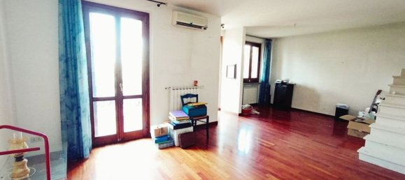 Casa de 8 divisões em Foiano della Chiana, Italy N.º 223255 4