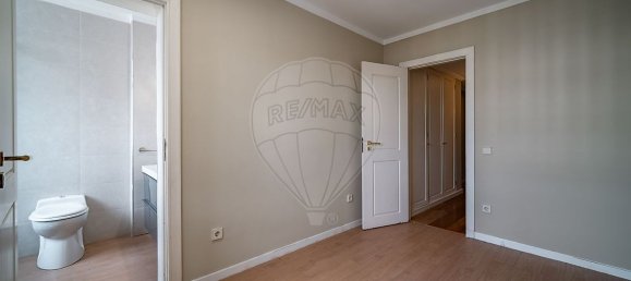 4 bedrooms Apartment in Porto, Portugal No. 306625 4