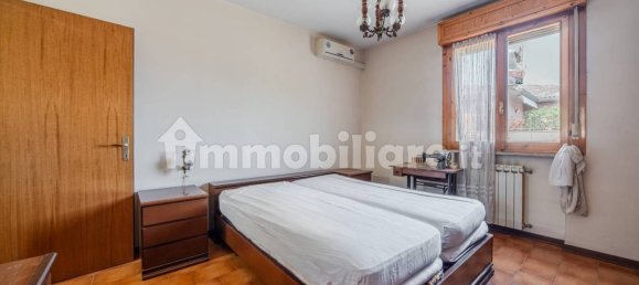 Квартира с 2 спальнями в Модена, Италия № 196319 17