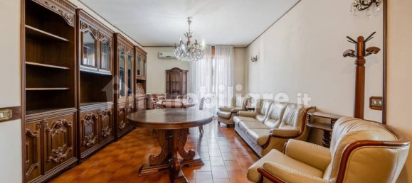 Квартира с 2 спальнями в Модена, Италия № 196319 3