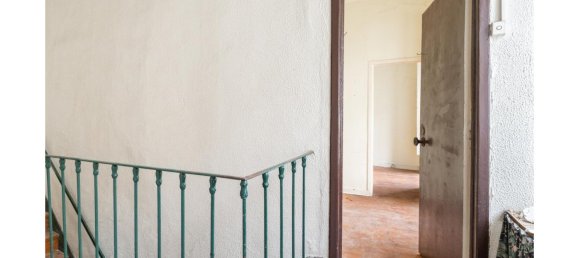 142m² Building in Lisbon, Portugal No. 100307 10