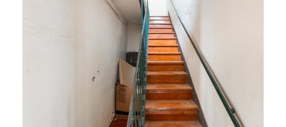 142m² Building in Lisbon, Portugal No. 100307 19