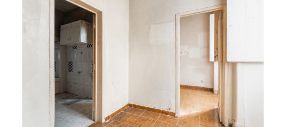 142m² Building in Lisbon, Portugal No. 100307 23