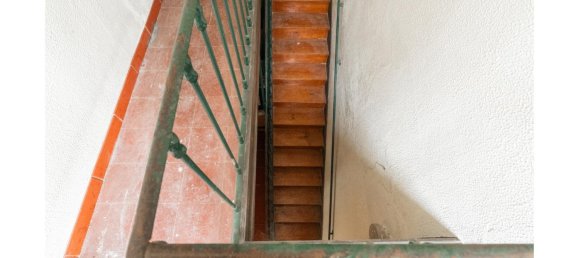 142m² Building in Lisbon, Portugal No. 100307 7