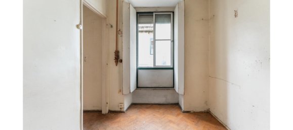 142m² Building in Lisbon, Portugal No. 100307 13