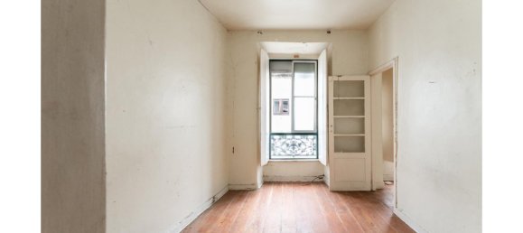 142m² Building in Lisbon, Portugal No. 100307 4