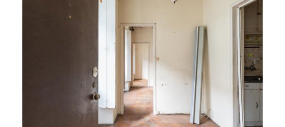 142m² Building in Lisbon, Portugal No. 100307 17