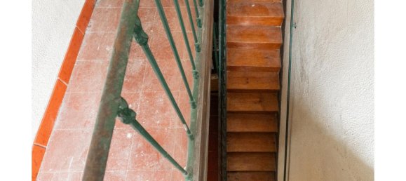 142m² Building in Lisbon, Portugal No. 100307 8