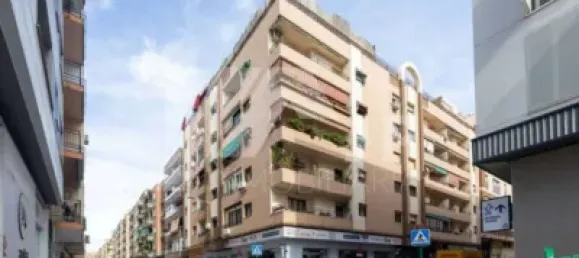 4 bedrooms Apartment in Granada, Spain No. 105644 13