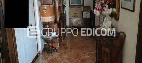 3 rooms Apartment in Cardano al Campo, Italy No. 3188 4