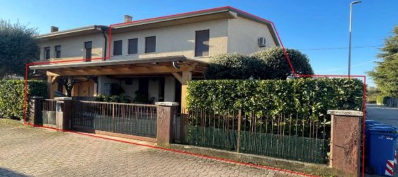 11 bedrooms House in Pederobba, Italy No. 326514 2