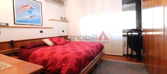 Квартира с 3 спальнями в Монца, Италия № 186053 37