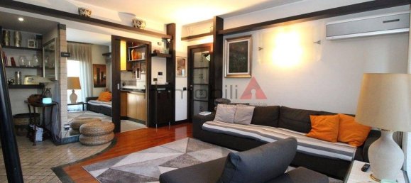 Квартира с 3 спальнями в Монца, Италия № 186053 22