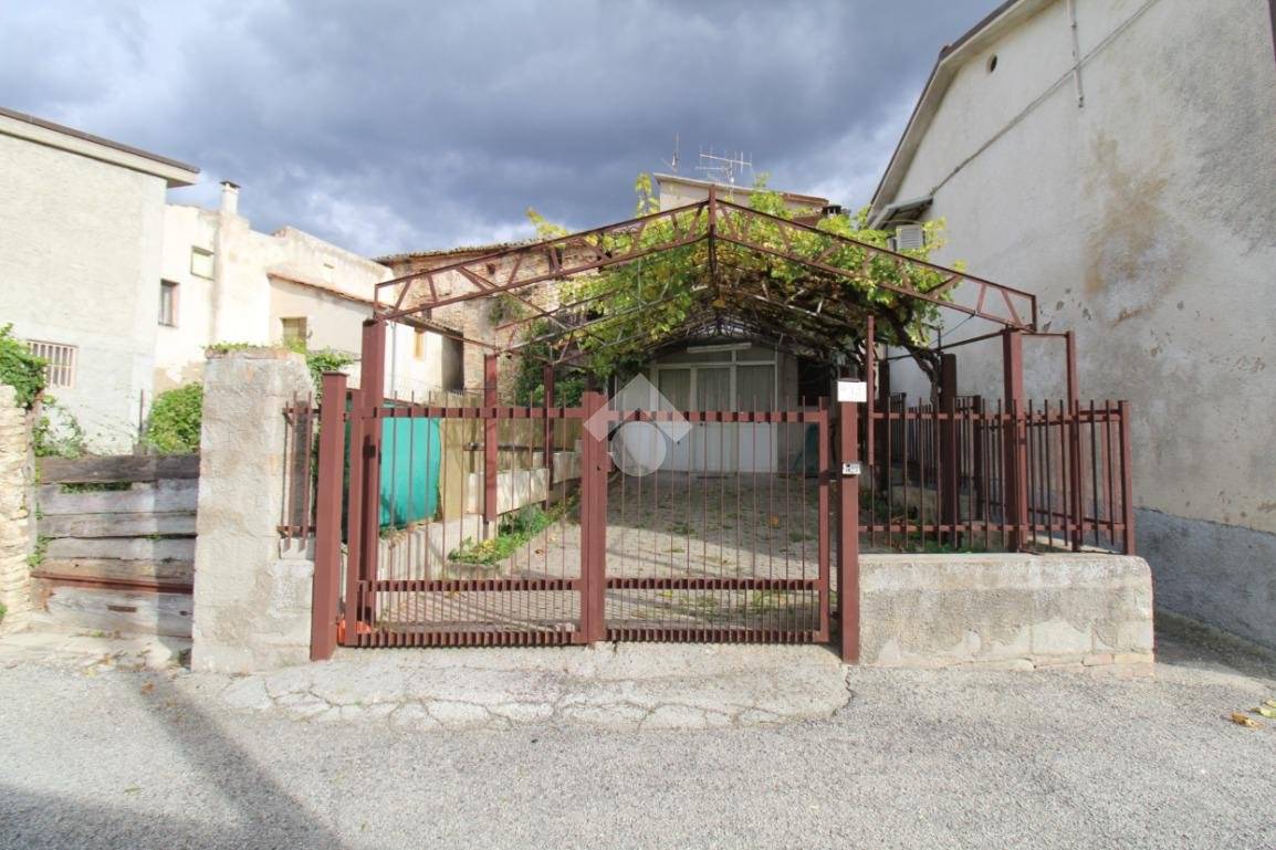 Apartamento de 2 dormitorios en Campli, Italy No. 125970