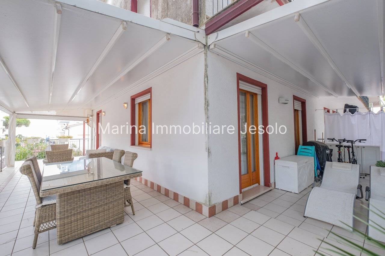 2 bedrooms Apartment in Jesolo, Italy No. 66259