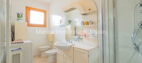 2 bedrooms Apartment in Jesolo, Italy No. 66259 11