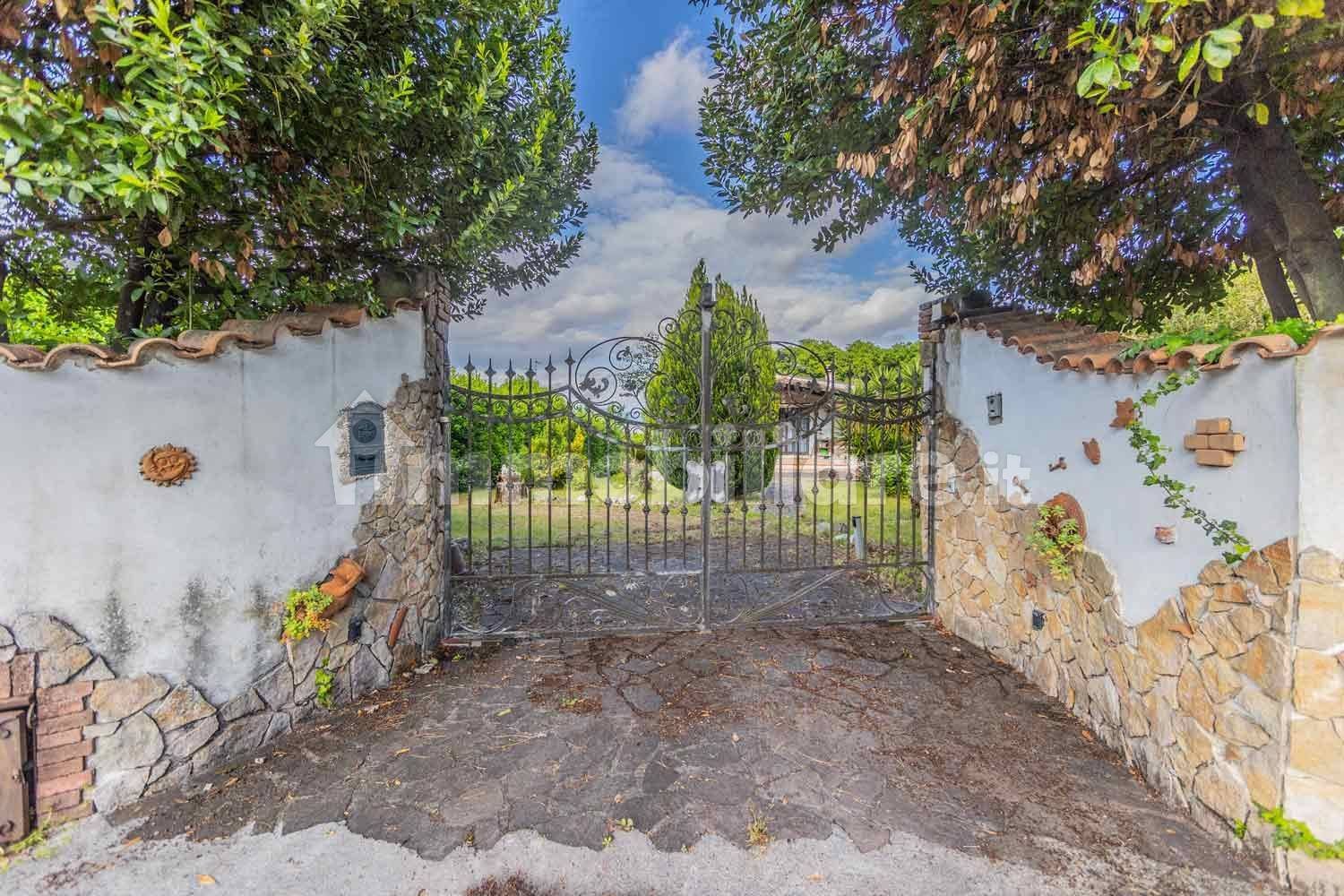 2 bedrooms Villa in Rocca Priora, Italy No. 294041