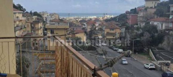 Apartamento de 2 dormitorios en Alassio, Italy No. 207692 2