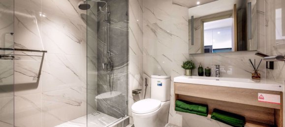 Studio in the Condo in Bang Lamung, Thailand No. 5335 6