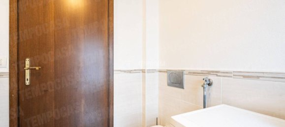 3 chambres Appartement à Oggiono, Italy No. 235225 9