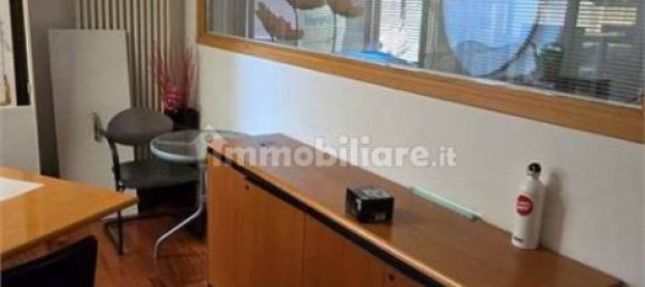 2-Zimmer Gewerbliche Immobilie in Montebelluna, Italy, Nr. 267445 5