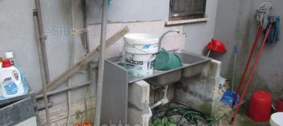 3 rooms Apartment in Rome, Italy No. 189951 19