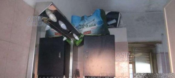 3 rooms Apartment in Rome, Italy No. 189951 8