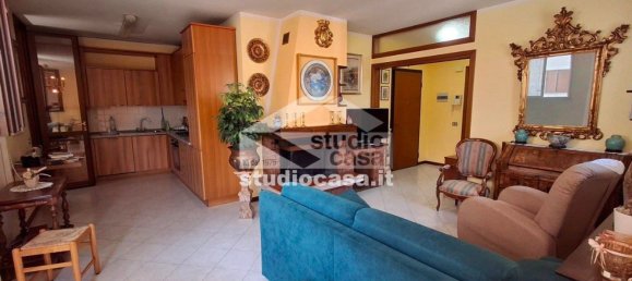 2 Schlafzimmer Wohnung in Soresina, Italy, Nr. 329778 6