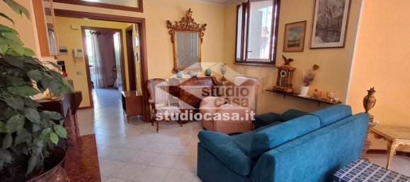2 Schlafzimmer Wohnung in Soresina, Italy, Nr. 329778 2