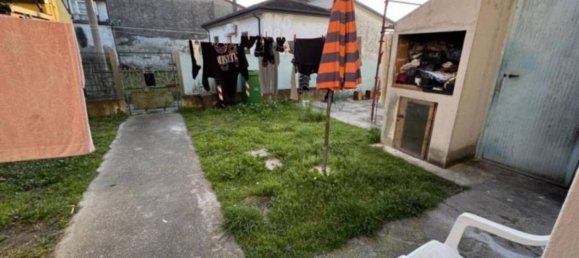 3-salle Appartement à Goro, Italy No. 284812 10