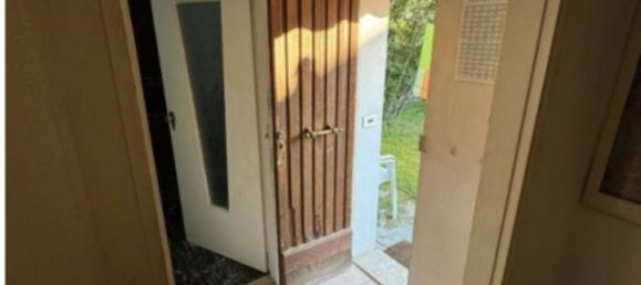 3-salle Appartement à Goro, Italy No. 284812 14