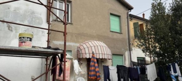 3-salle Appartement à Goro, Italy No. 284812 3