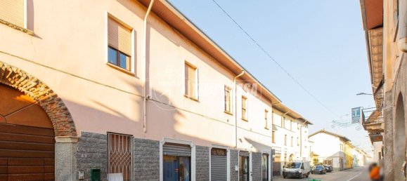 Propriété commerciale à Magnago, Italy 26m² No. 141607 9
