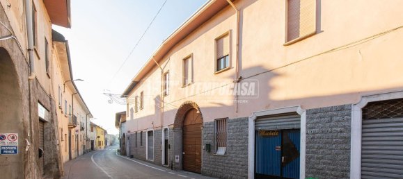 Propriété commerciale à Magnago, Italy 26m² No. 141607 10