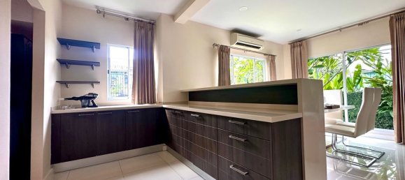 3 Schlafzimmer Cafe / Restaurant in Bangkok, Thailand, Nr. 19111 4