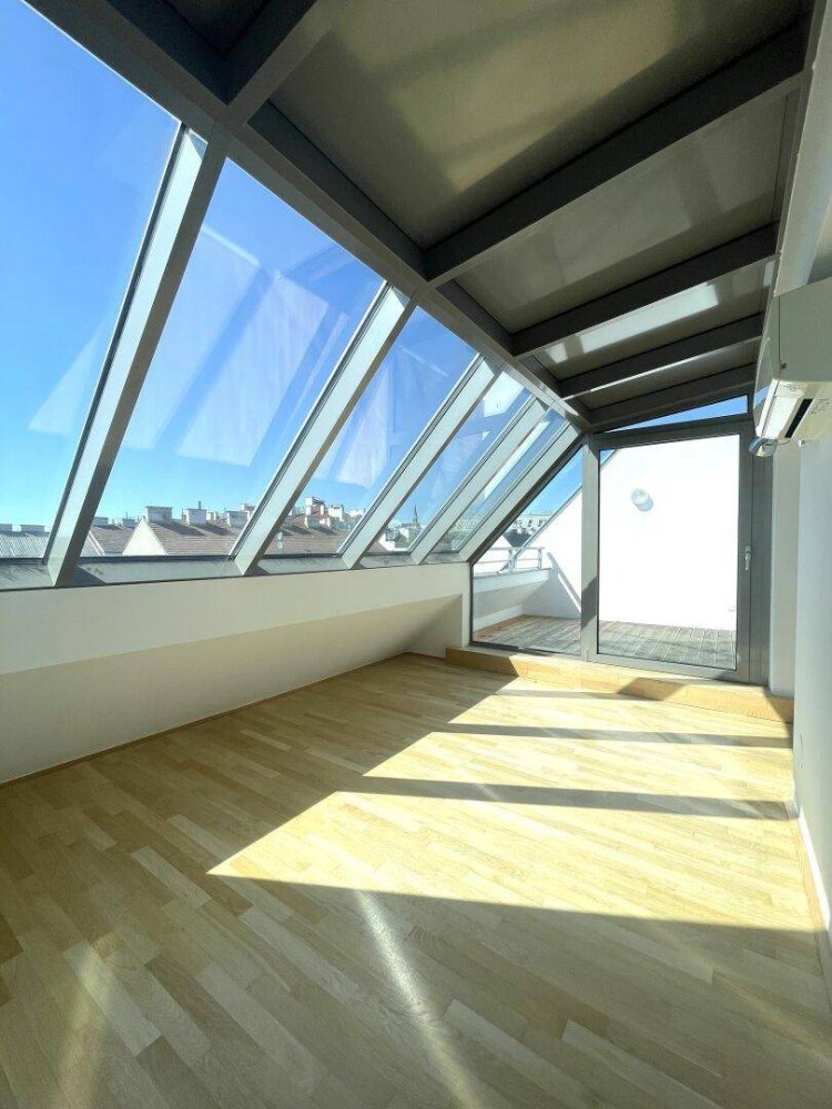 3 rooms Apartment in Rudolfsheim-Funfhaus, Austria No. 257373