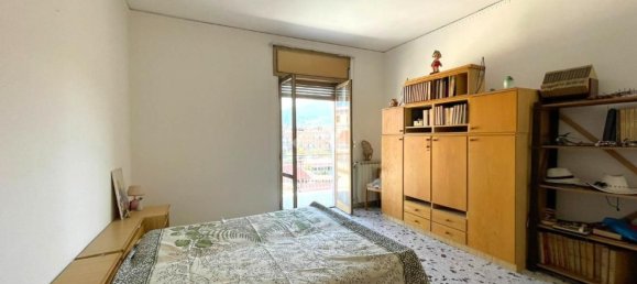 Apartamento de 4 dormitorios en Portici, Italy No. 376769 12