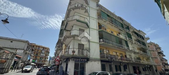 Apartamento de 4 dormitorios en Portici, Italy No. 376769 19