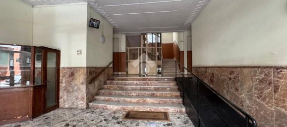 Apartamento de 4 dormitorios en Portici, Italy No. 376769 22