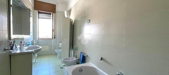 Apartamento de 4 dormitorios en Portici, Italy No. 376769 17