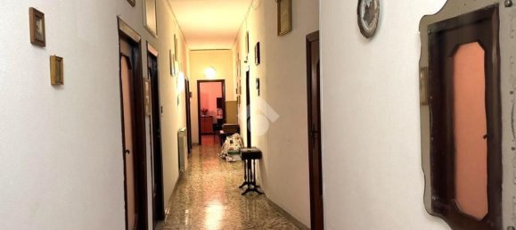 Apartamento de 4 dormitorios en Portici, Italy No. 376769 15
