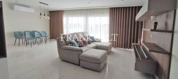 3 bedrooms Penthouse in Mosta, Malta No. 8378 13